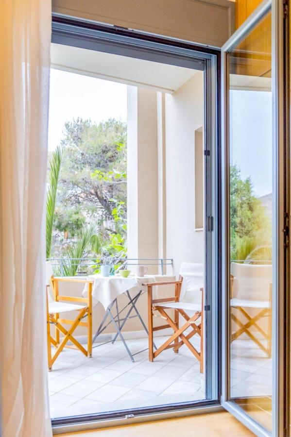 Modern Flat With Partial View