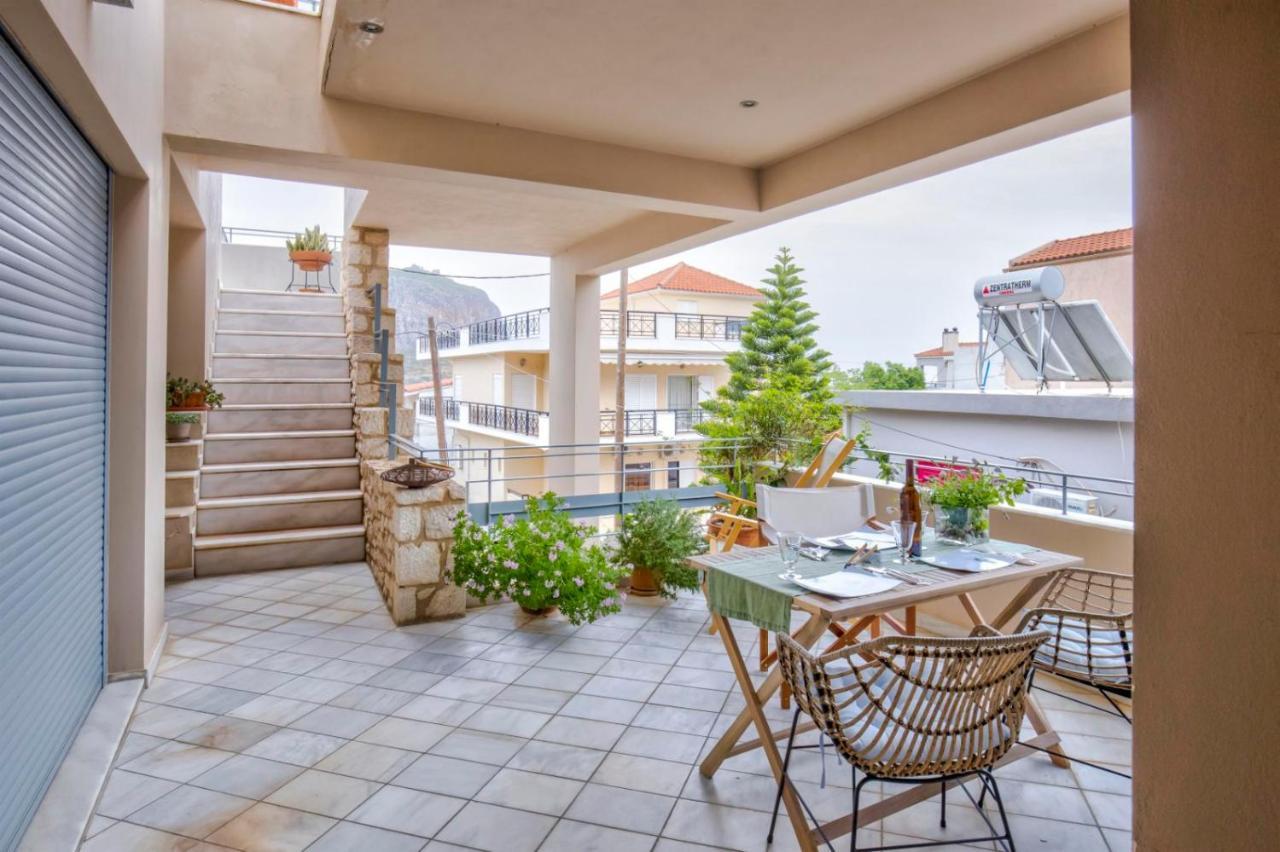 Apartment Modern Flat With Partial View